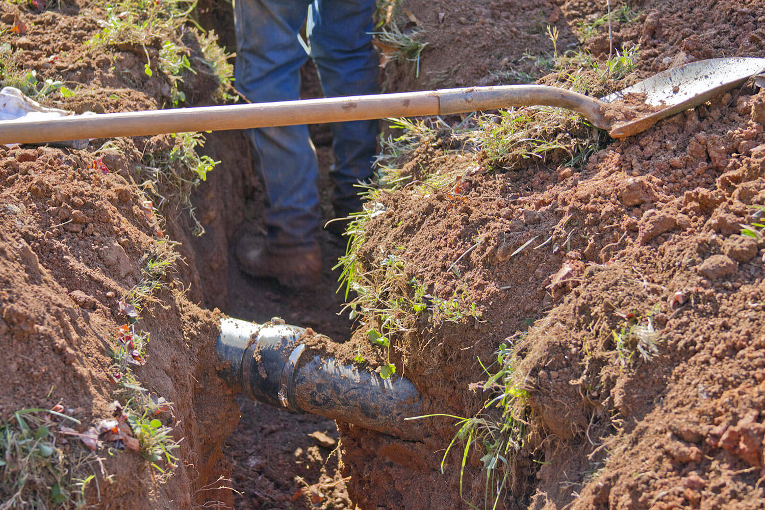 Digging around the underground pipe